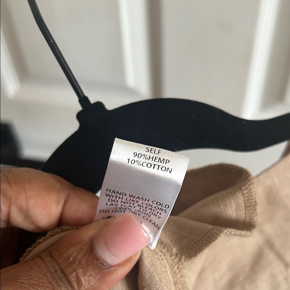 NWT Camellia Sleeveless Wide-Leg Jumpsuit in Beige - Picture 13 of 13